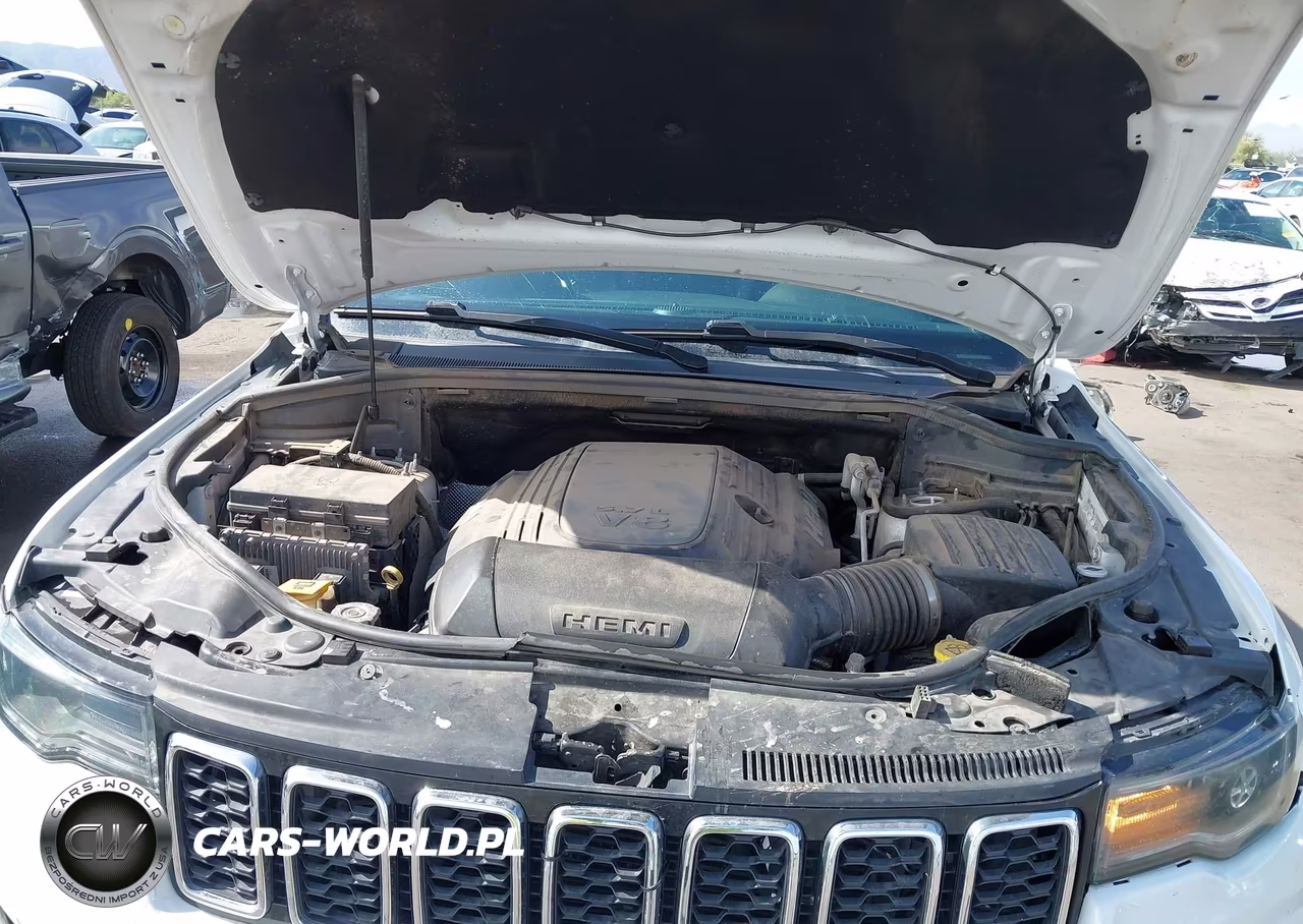 2018 Jeep Grand Cherokee Sterling Edition 4X4 VIN:1C4RJFBT4JC204184 - 10