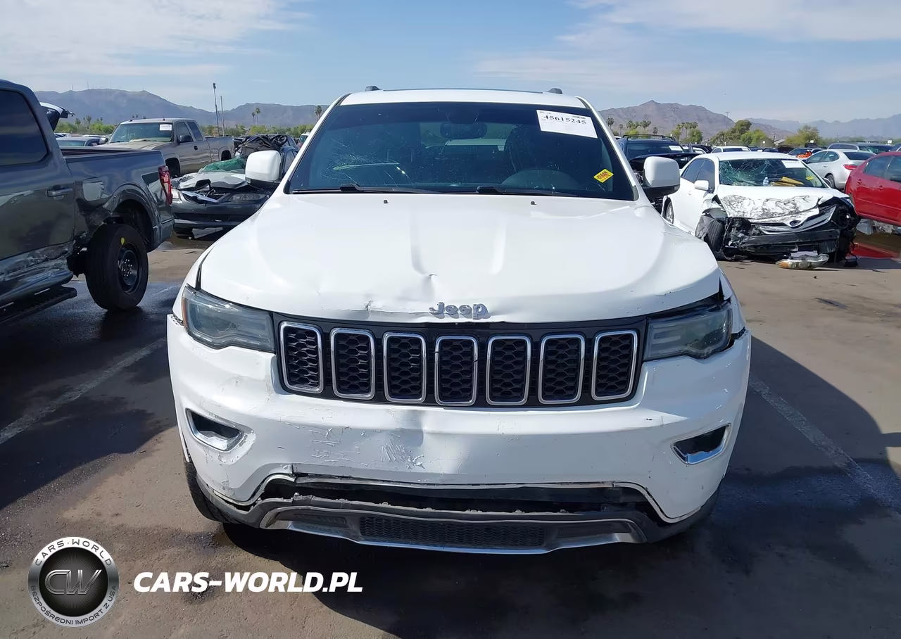 2018 Jeep Grand Cherokee Sterling Edition 4X4 VIN:1C4RJFBT4JC204184 - 12