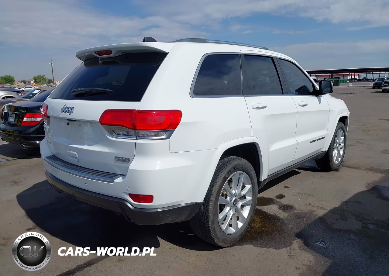 2018 Jeep Grand Cherokee Sterling Edition 4X4 VIN:1C4RJFBT4JC204184 - 4