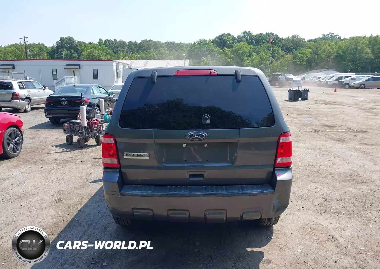 2010 Ford Escape Xls VIN:1FMCU0C76AKD15431 - 16