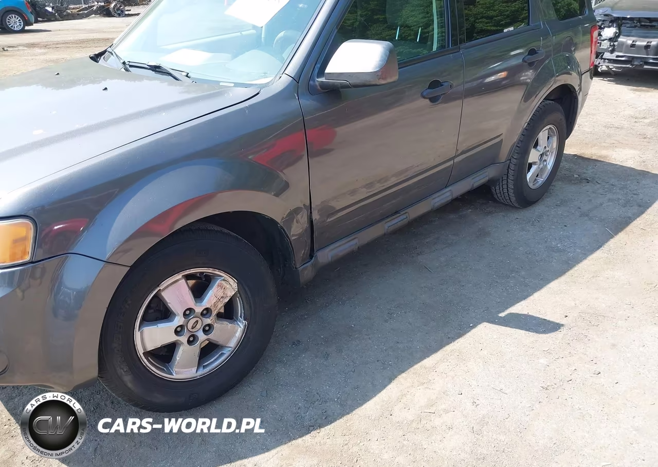 2010 Ford Escape Xls VIN:1FMCU0C76AKD15431 - 6