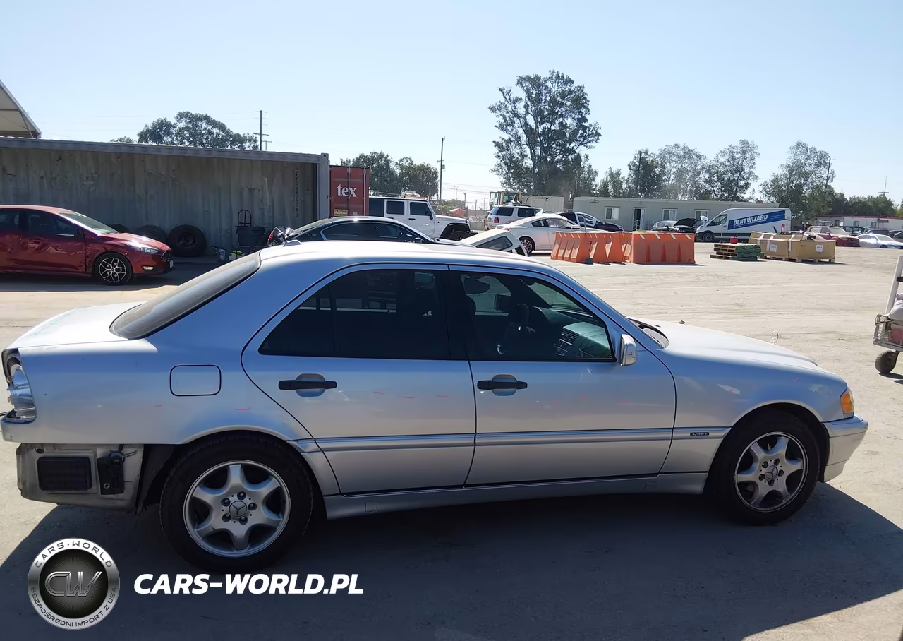 2000 Mercedes-Benz C 230 Kompressor VIN:WDBHA24GXYA834042 - 14