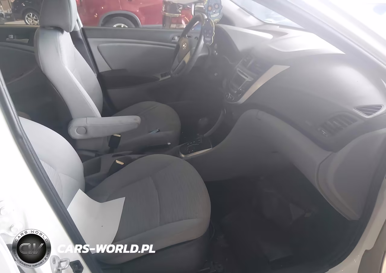 2015 Hyundai Accent Gls VIN:KMHCT4AE0FU880216 - 5