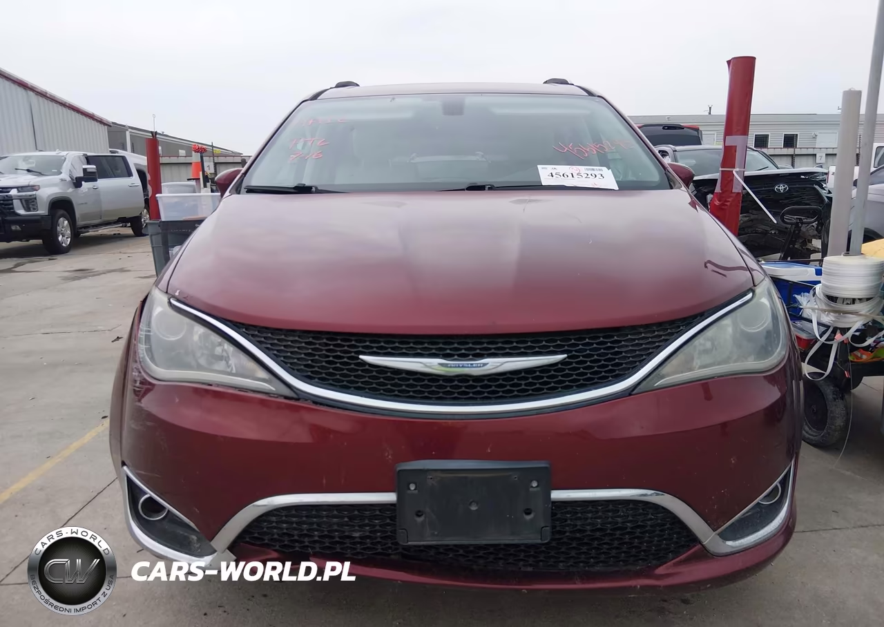 2017 Chrysler Pacifica Touring-L Plus VIN:2C4RC1EG5HR770335 - 21