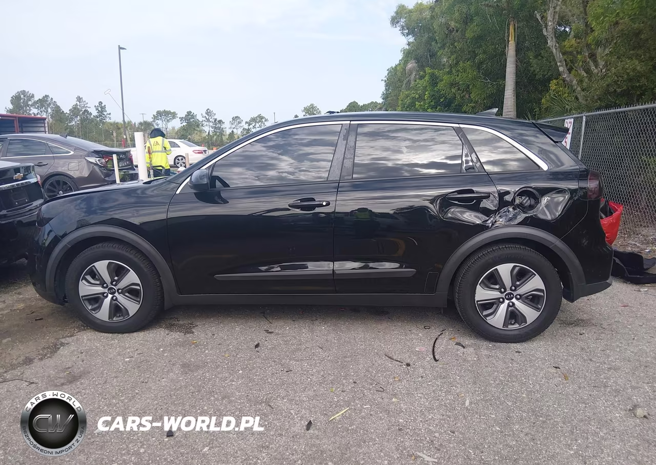 2017 Kia Niro Fe VIN:KNDCB3LC5H5066511 - 15