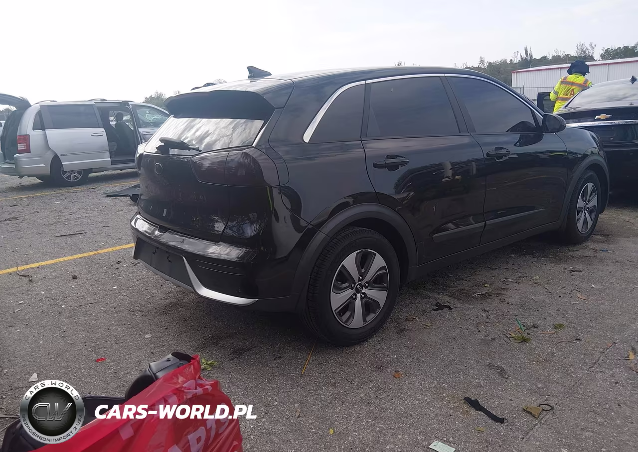2017 Kia Niro Fe VIN:KNDCB3LC5H5066511 - 4