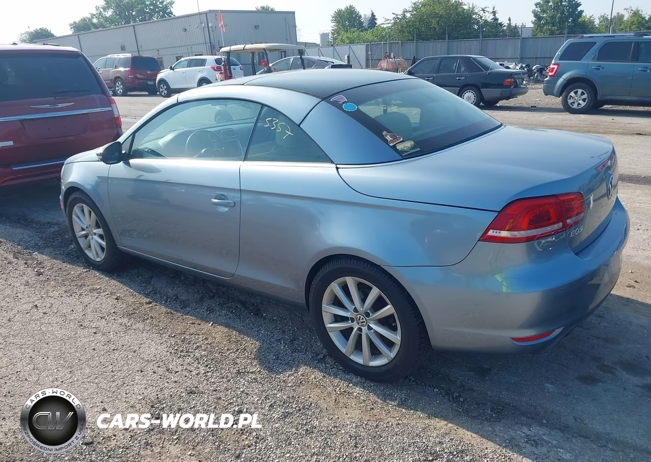 2015 Volkswagen Eos Komfort Edition VIN:WVWBW8AH3FV002525 - 3