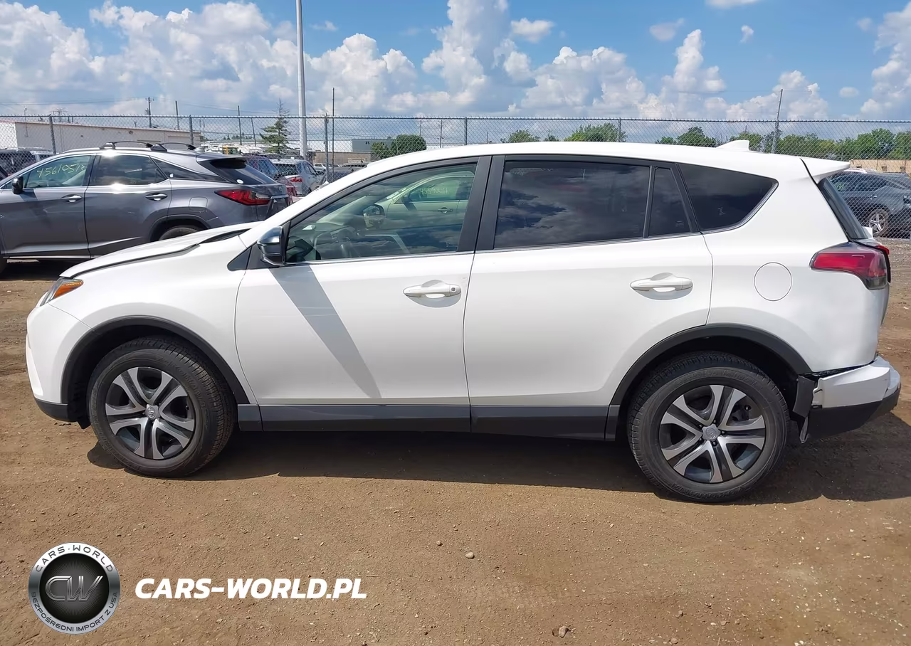 2017 Toyota Rav4 Le VIN:JTMBFREV2HJ161987 - 13