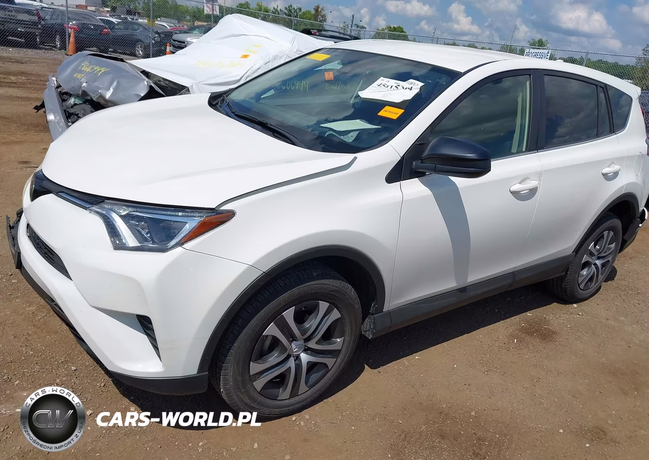 2017 Toyota Rav4 Le VIN:JTMBFREV2HJ161987 - 2