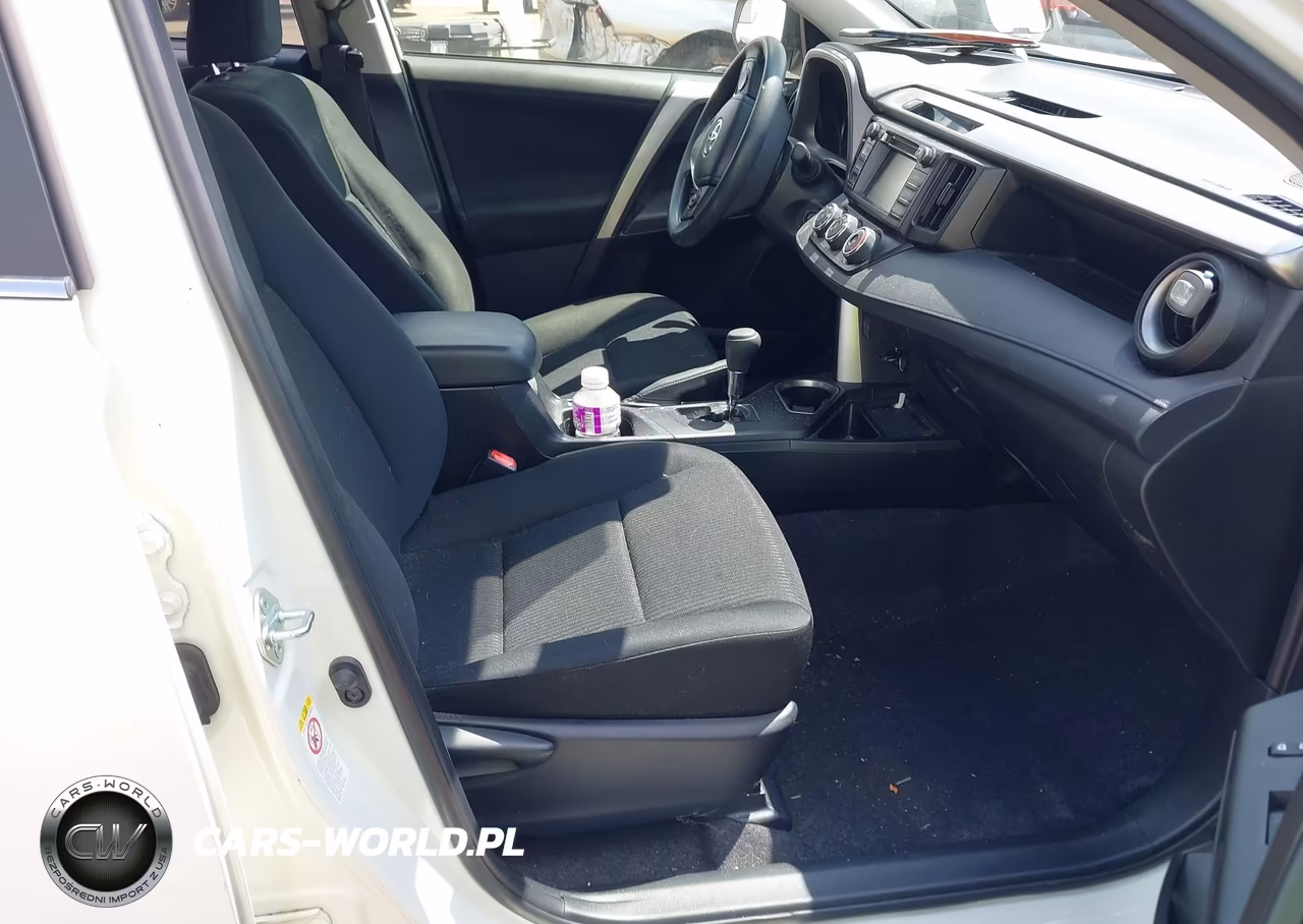 2017 Toyota Rav4 Le VIN:JTMBFREV2HJ161987 - 5