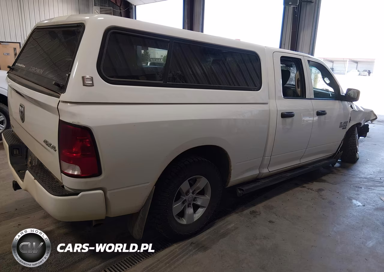 2019 Ram 1500 Classic Express 4X4 6'4 Box VIN:1C6RR7FG2KS631700 - 4