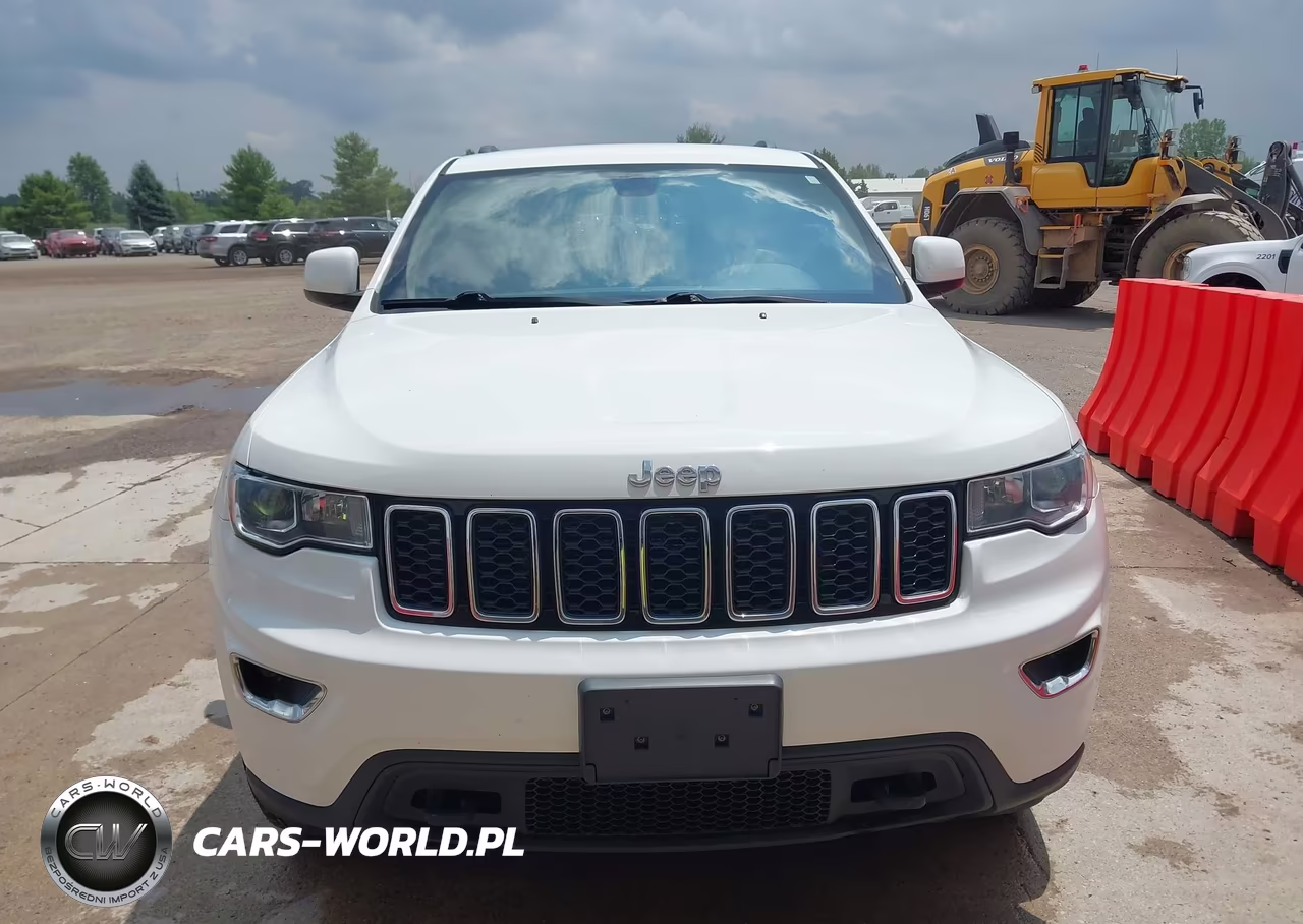 2019 Jeep Grand Cherokee Laredo E 4X4 VIN:1C4RJFAG6KC748630 - 13