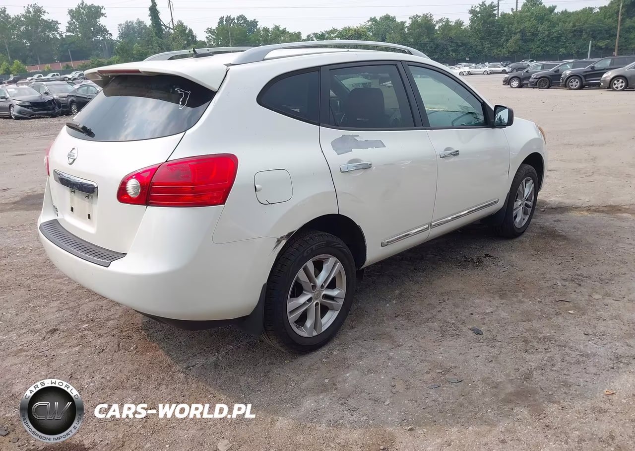 2015 Nissan Rogue Select S VIN:JN8AS5MTXFW654160 - 4