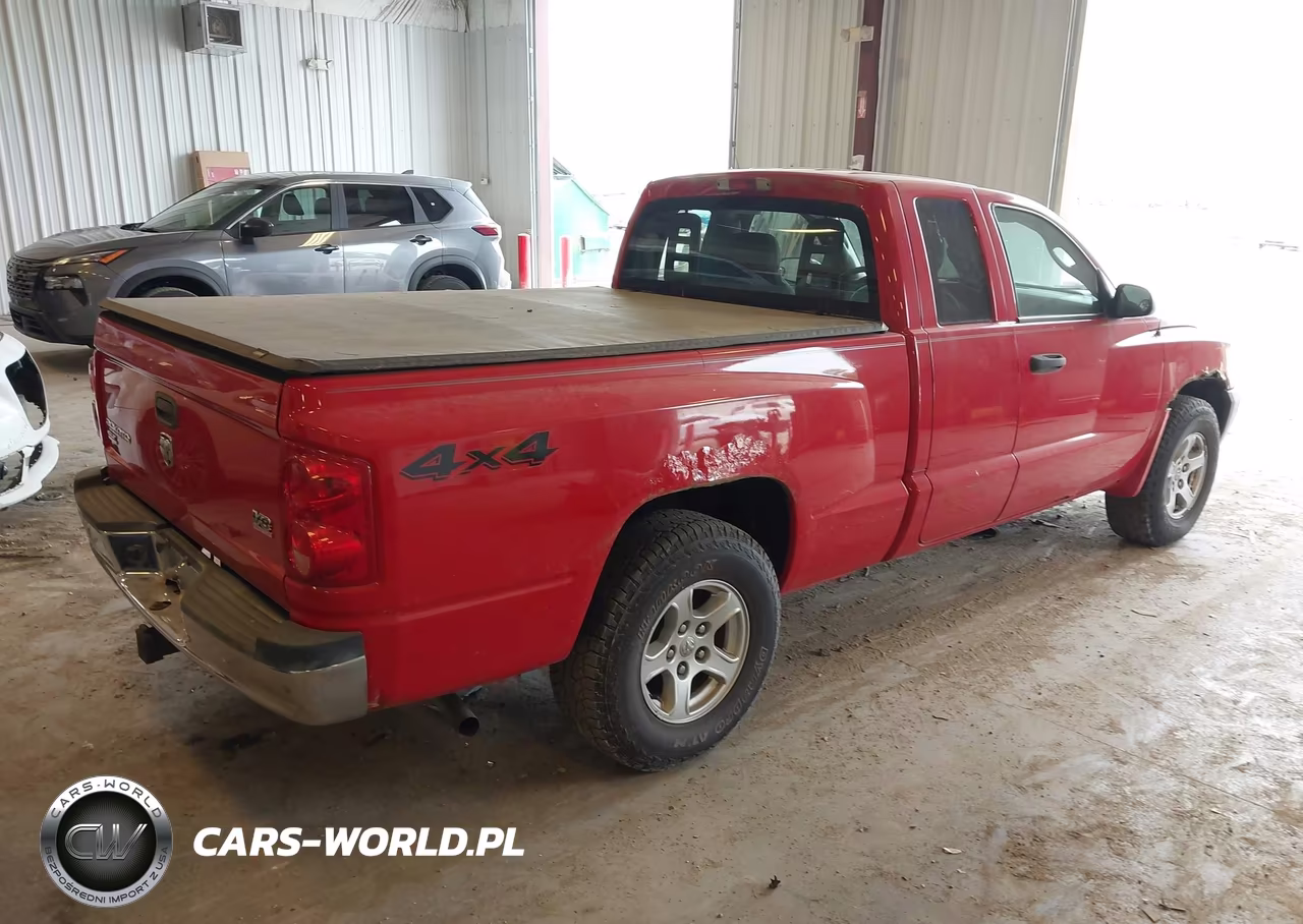 2005 Dodge Dakota Slt VIN:1D7HW42N65S147359 - 4