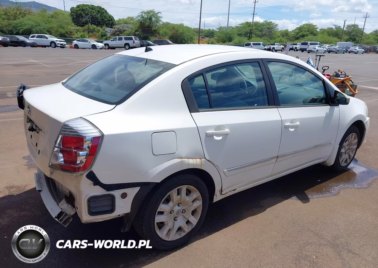 2010 Nissan Sentra 2.0S VIN:3N1AB6AP7AL729651 - 18