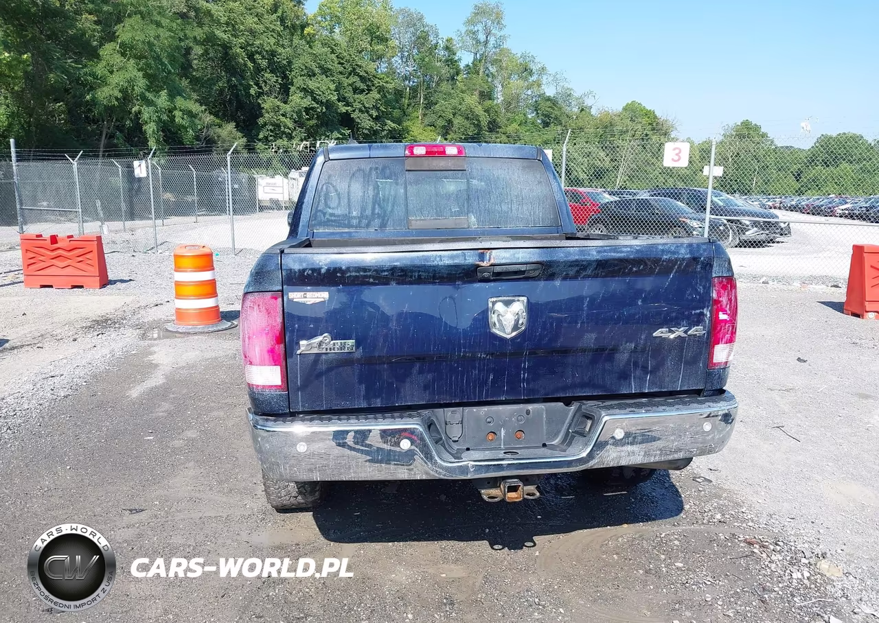 2018 Ram 1500 VIN:1C6RR7LG8JS109026 - 16
