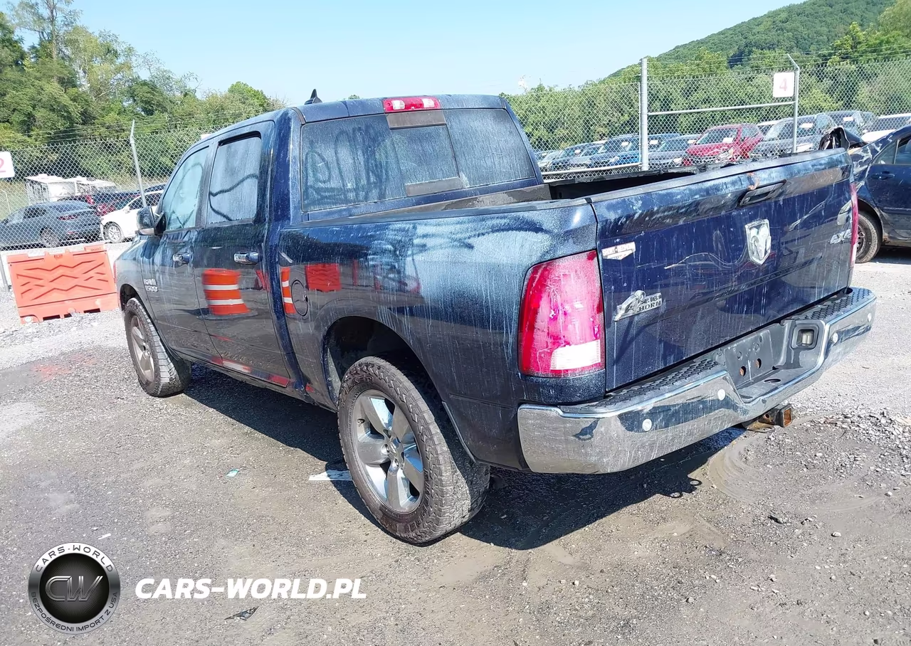2018 Ram 1500 VIN:1C6RR7LG8JS109026 - 3