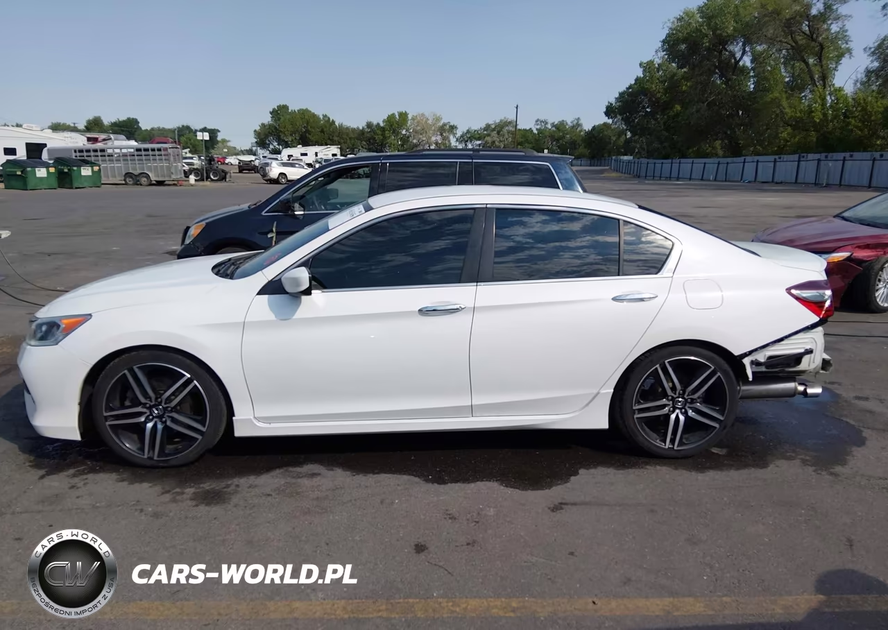 2016 Honda Accord Sport VIN:1HGCR2F59GA117650 - 14