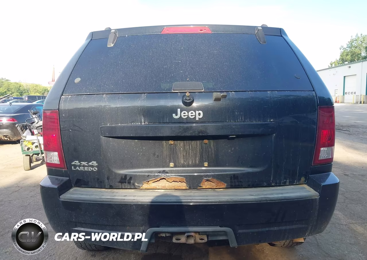 2010 Jeep Grand Cherokee Laredo VIN:1J4PR4GK4AC133244 - 17