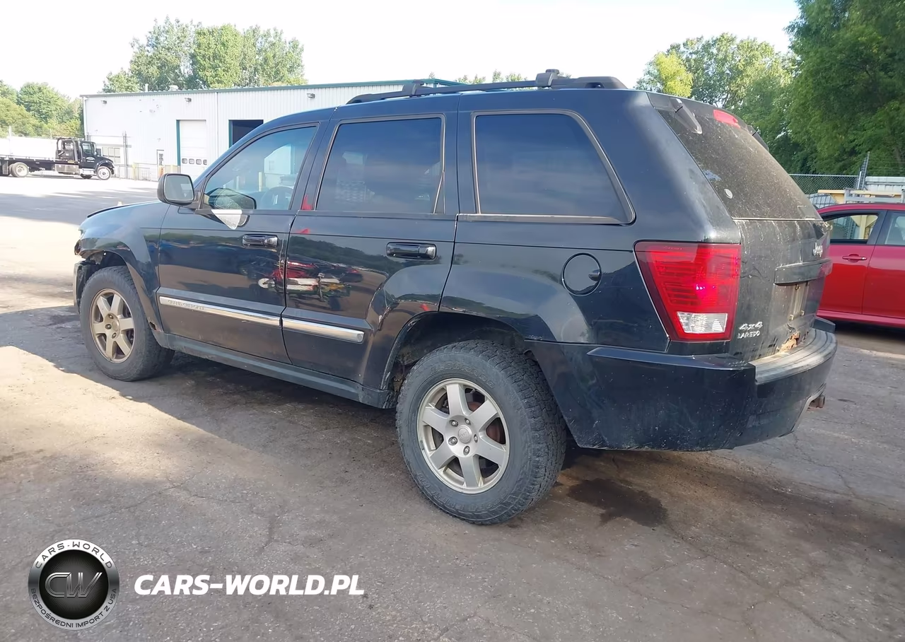 2010 Jeep Grand Cherokee Laredo VIN:1J4PR4GK4AC133244 - 3