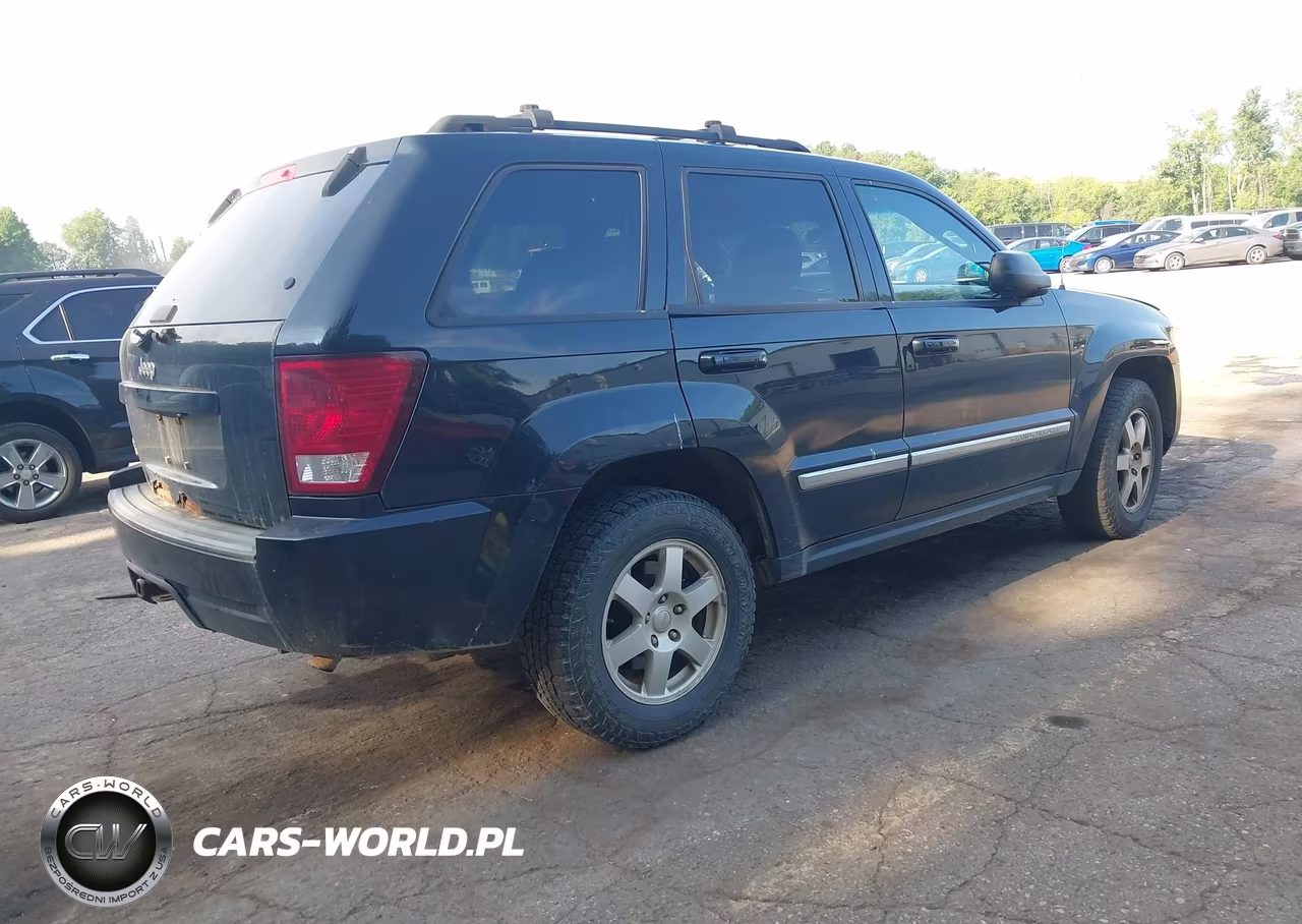 2010 Jeep Grand Cherokee Laredo VIN:1J4PR4GK4AC133244 - 4