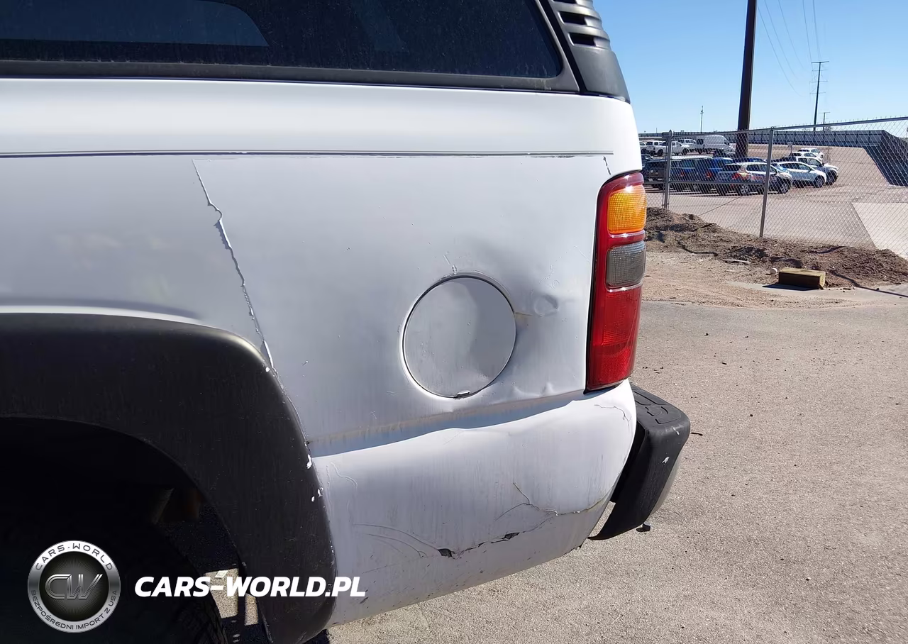 2000 Chevrolet Suburban 1500 Ls VIN:3GNFK16TXYG188777 - 13