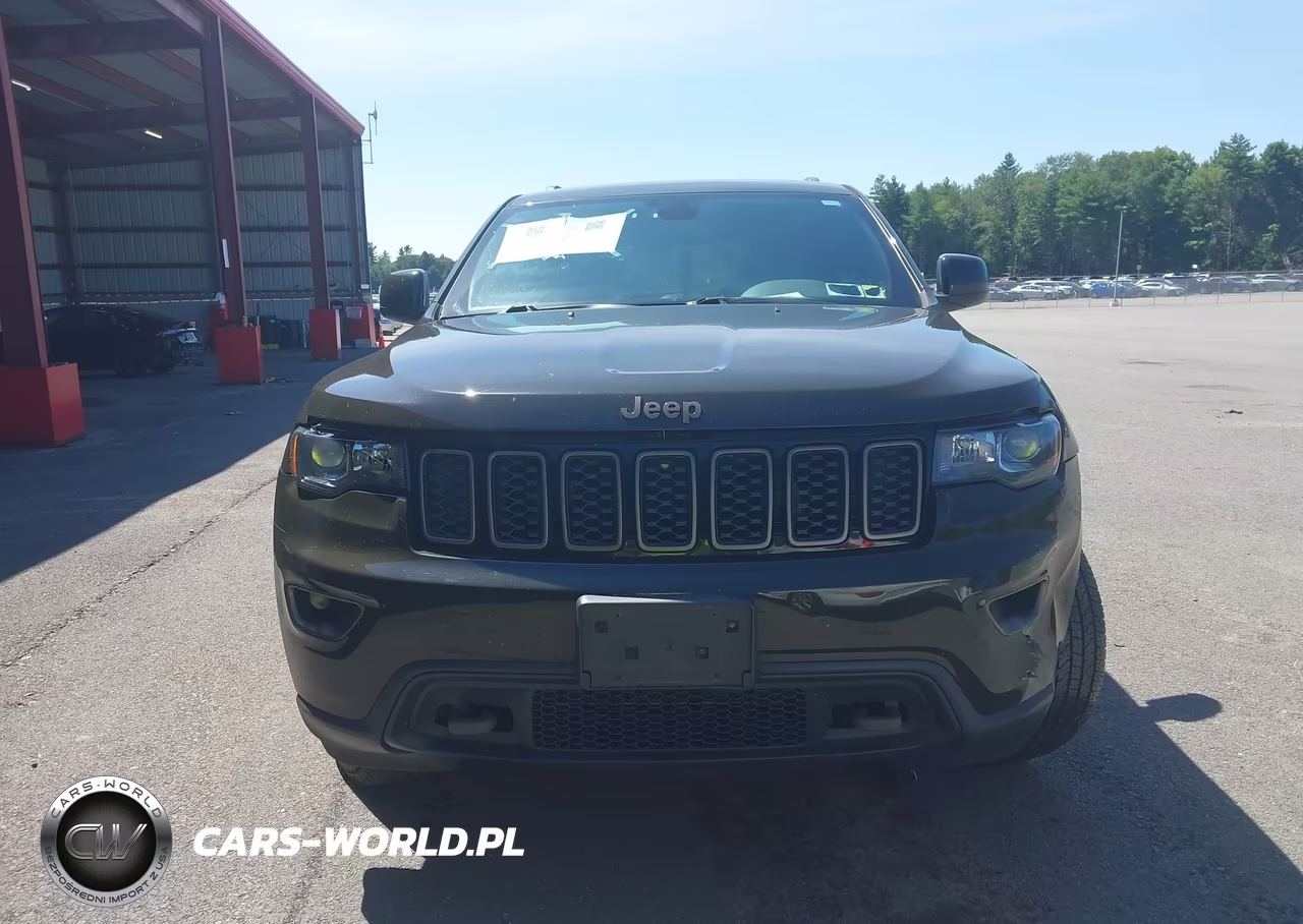 2017 Jeep Grand Cherokee 75Th Anniversary Edition VIN:1C4RJFAGXHC655067 - 11