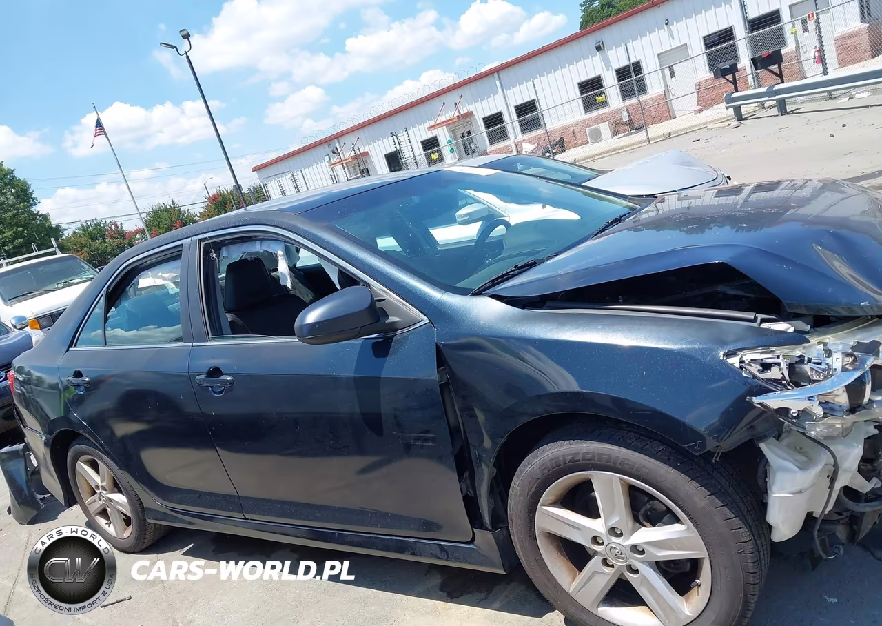 2014 Toyota Camry Se VIN:4T1BF1FK9EU319060 - 13