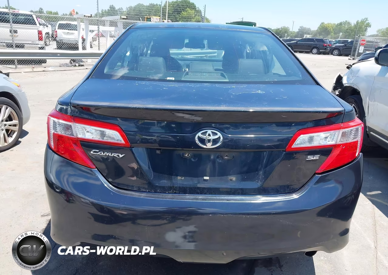 2014 Toyota Camry Se VIN:4T1BF1FK9EU319060 - 16