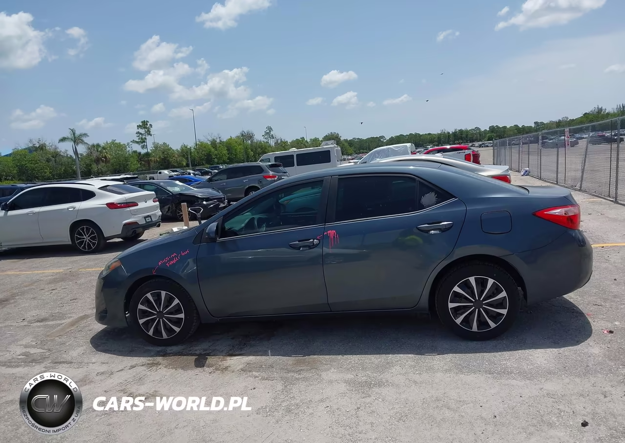 2019 Toyota Corolla Le VIN:2T1BURHE1KC178543 - 14
