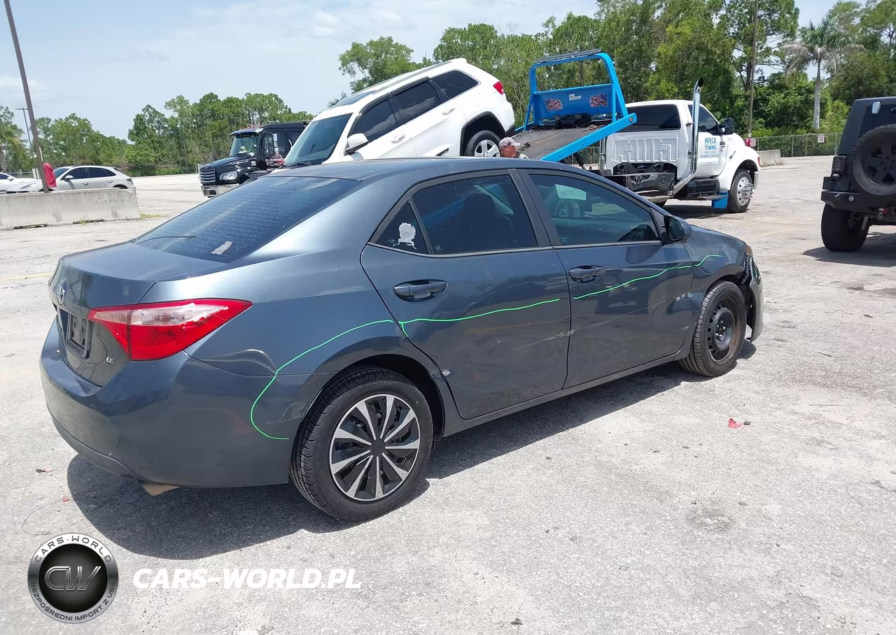 2019 Toyota Corolla Le VIN:2T1BURHE1KC178543 - 4