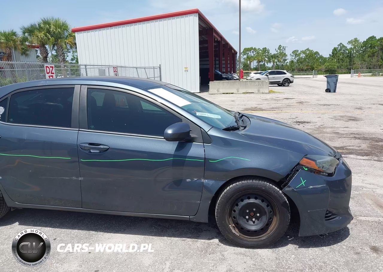 2019 Toyota Corolla Le VIN:2T1BURHE1KC178543 - 6