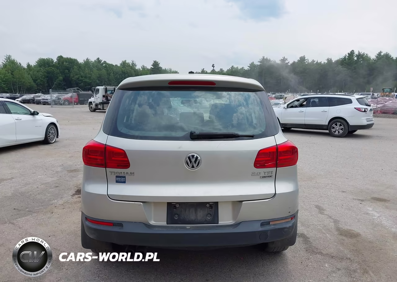 2013 Volkswagen Tiguan S VIN:WVGBV3AX1DW588142 - 16