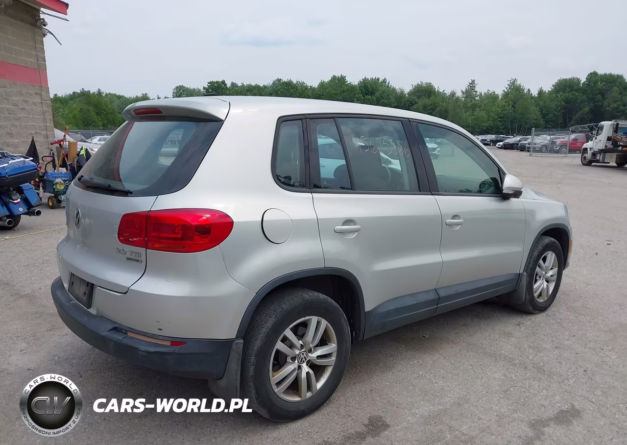 2013 Volkswagen Tiguan S VIN:WVGBV3AX1DW588142 - 4