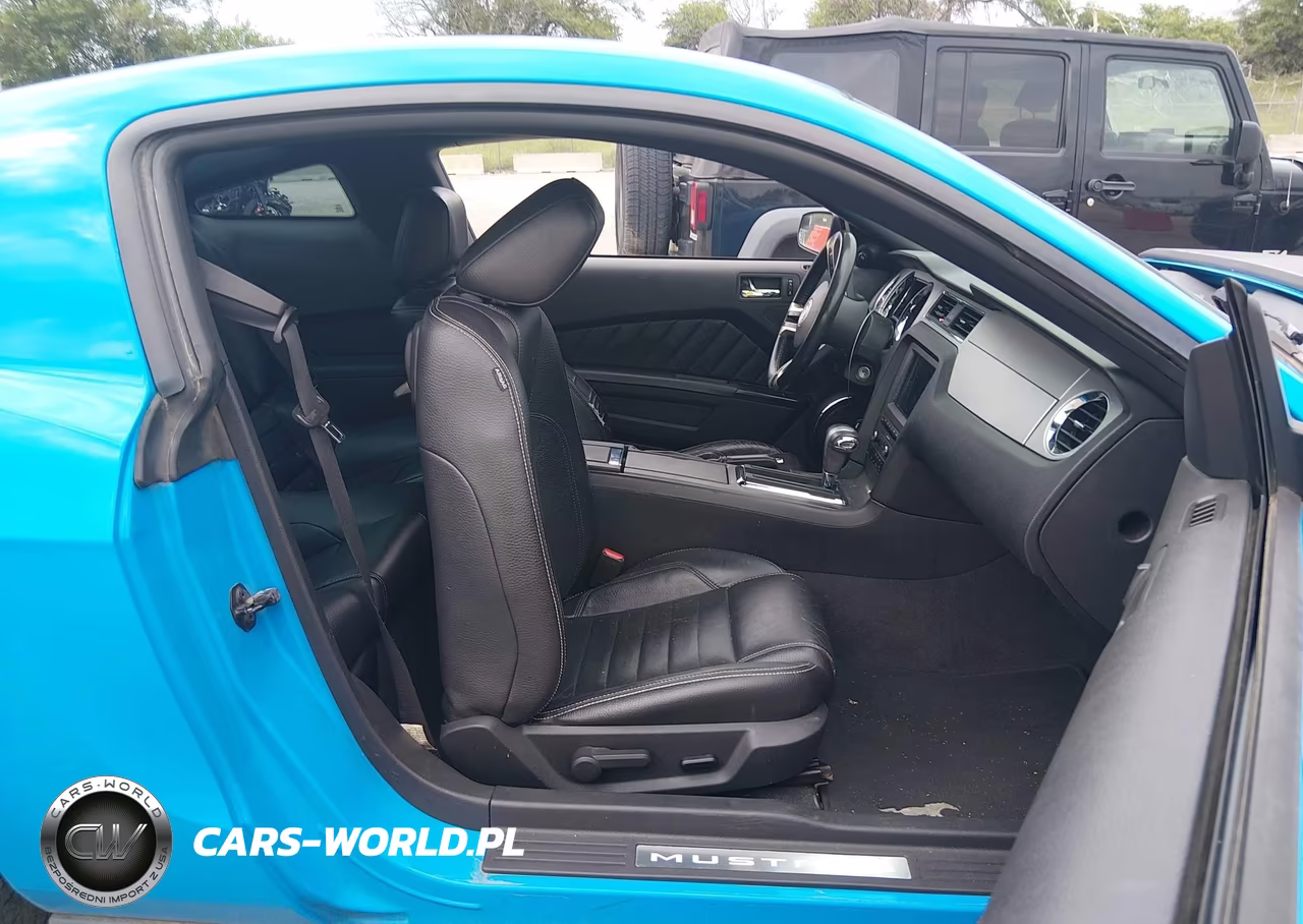 2011 Ford Mustang V6 Premium VIN:1ZVBP8AM6B5101387 - 5