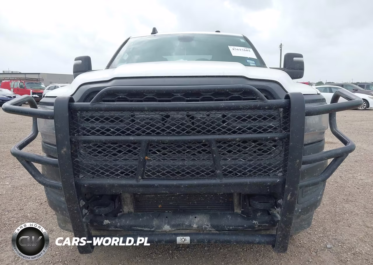 2023 Ram 3500 Tradesman 4X4 8' Box VIN:3C63R3GL4PG546009 - 12