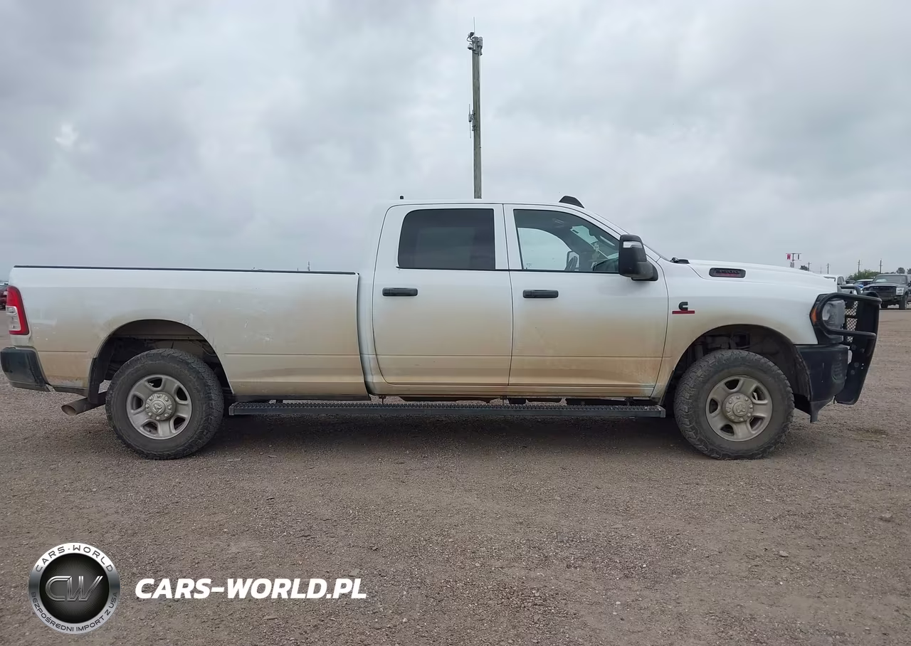 2023 Ram 3500 Tradesman 4X4 8' Box VIN:3C63R3GL4PG546009 - 13