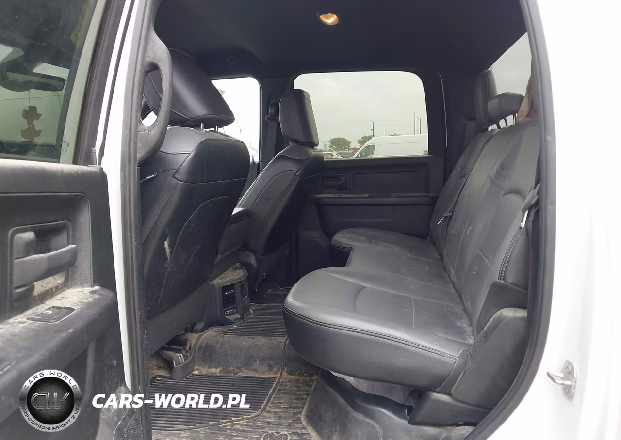 2023 Ram 3500 Tradesman 4X4 8' Box VIN:3C63R3GL4PG546009 - 7