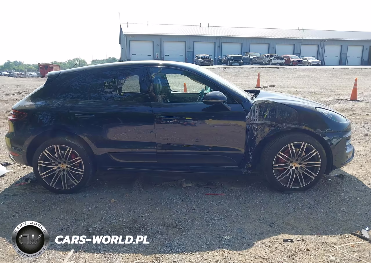 2015 Porsche Macan Turbo VIN:WP1AF2A59FLB99015 - 13