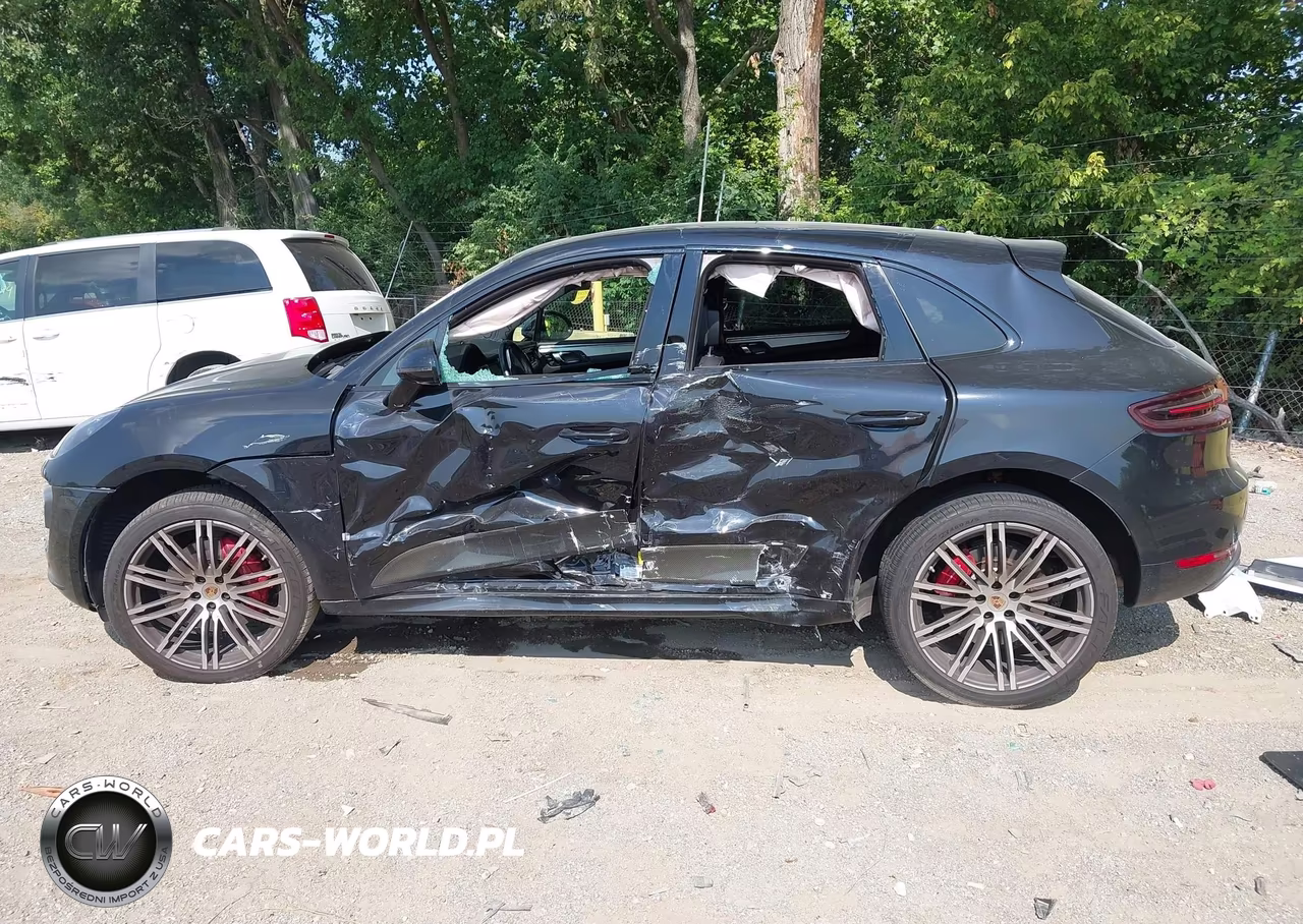 2015 Porsche Macan Turbo VIN:WP1AF2A59FLB99015 - 14