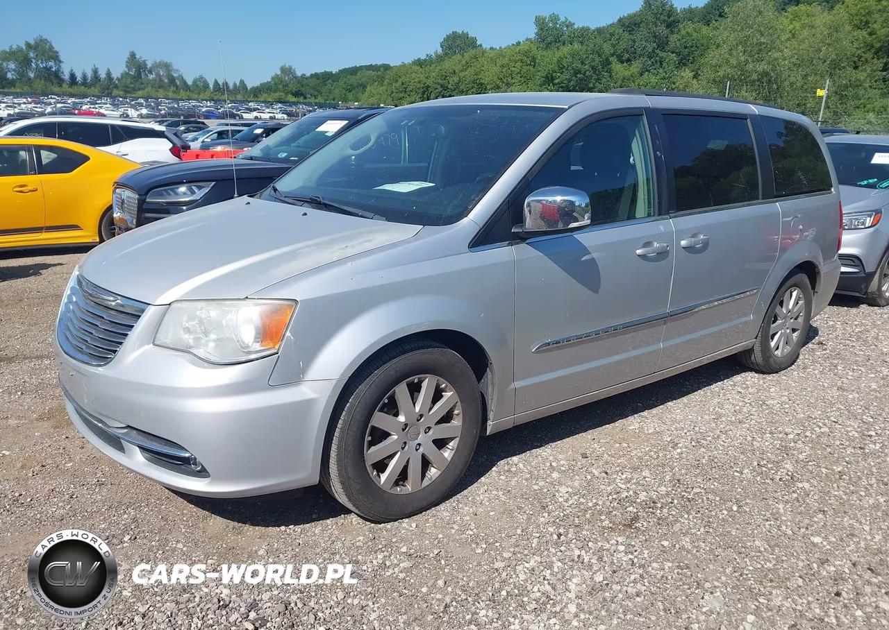 2011 CHRYSLER TOWN & COUNTRY TOURING-L VIN:2A4RR8DG6BR682131 - 2