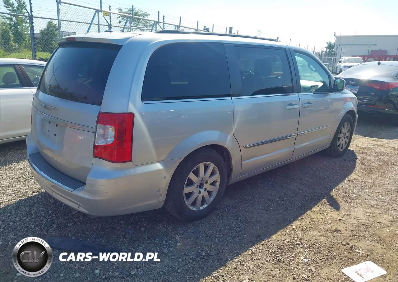 2011 CHRYSLER TOWN & COUNTRY TOURING-L VIN:2A4RR8DG6BR682131 - 4
