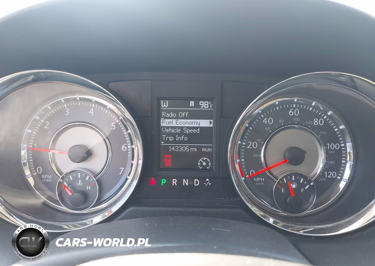 2011 CHRYSLER TOWN & COUNTRY TOURING-L VIN:2A4RR8DG6BR682131 - 7