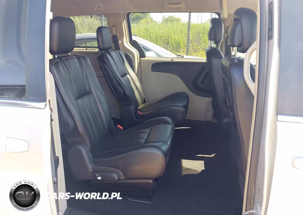 2011 CHRYSLER TOWN & COUNTRY TOURING-L VIN:2A4RR8DG6BR682131 - 8
