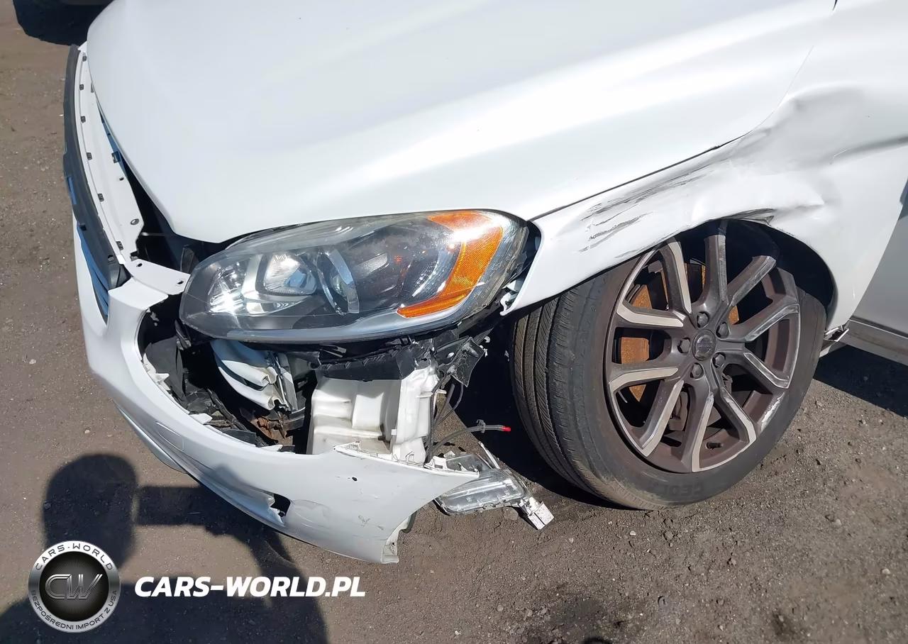 2017 Volvo Xc60 T6 Dynamic VIN:YV449MRR2H2199176 - 6