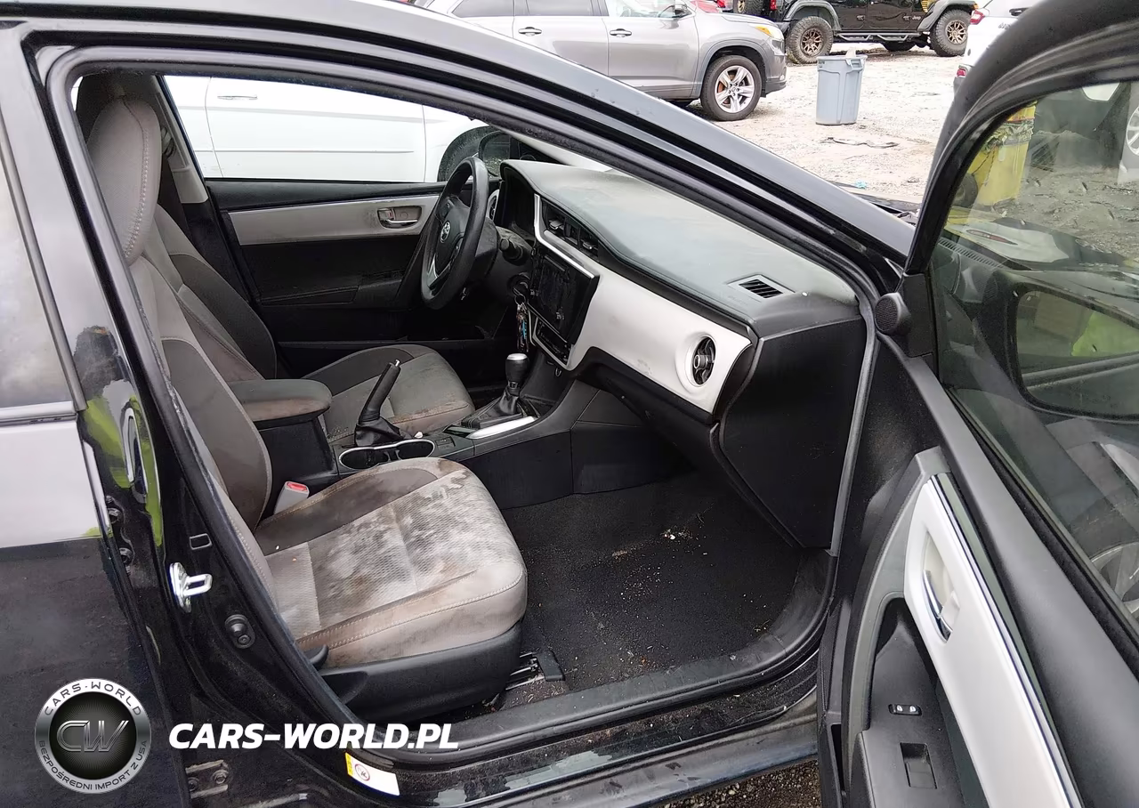 2018 Toyota Corolla Le VIN:2T1BURHE5JC025517 - 5