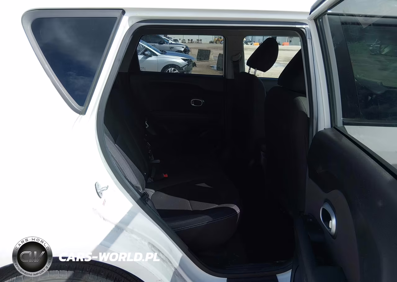 2015 Kia Soul VIN:KNDJN2A24F7800690 - 8