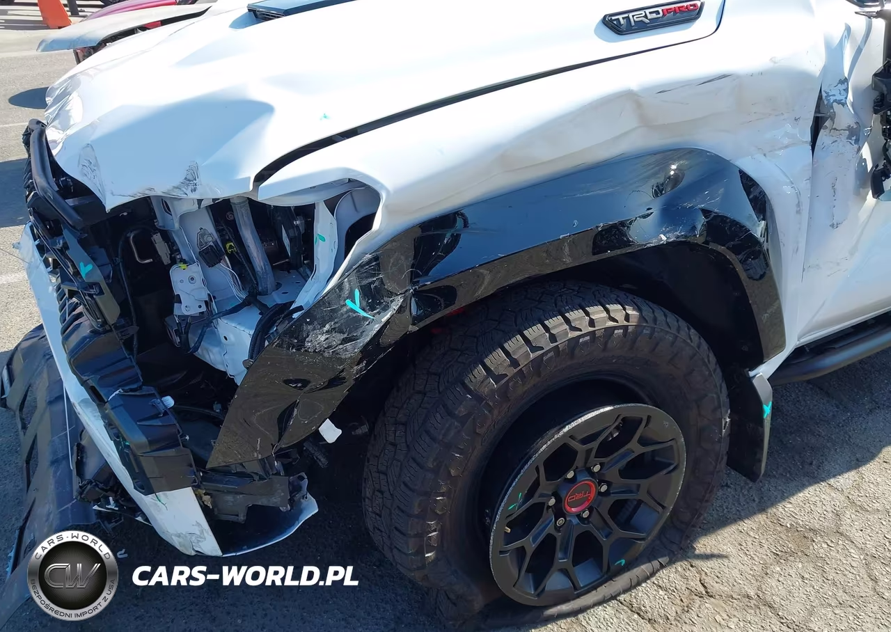 2026 Toyota 4Runner Hybrid Trd Pro VIN:JTEVB5BR0T5028117 - 6