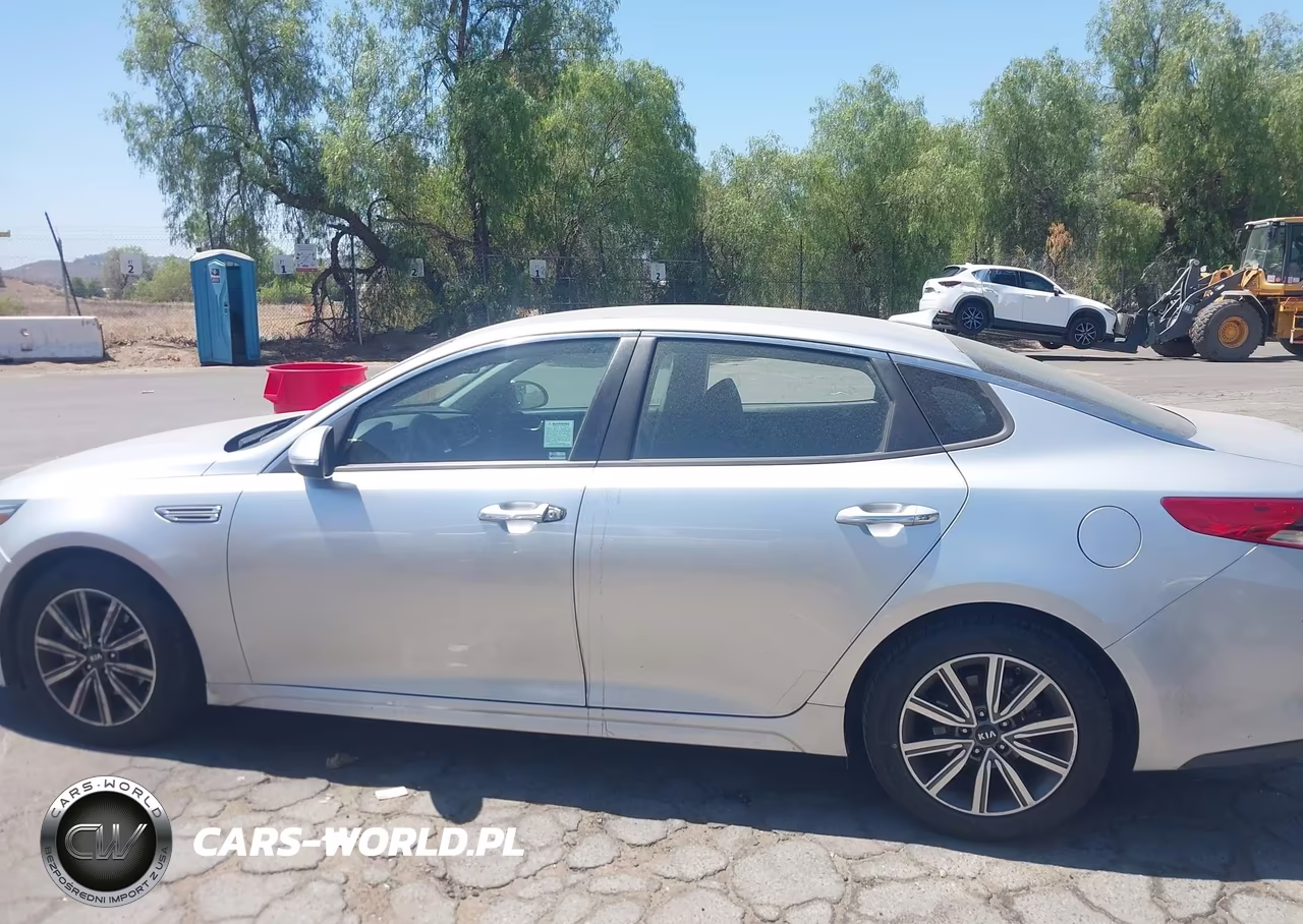 2019 Kia Optima Lx VIN:5XXGT4L36KG350088 - 14