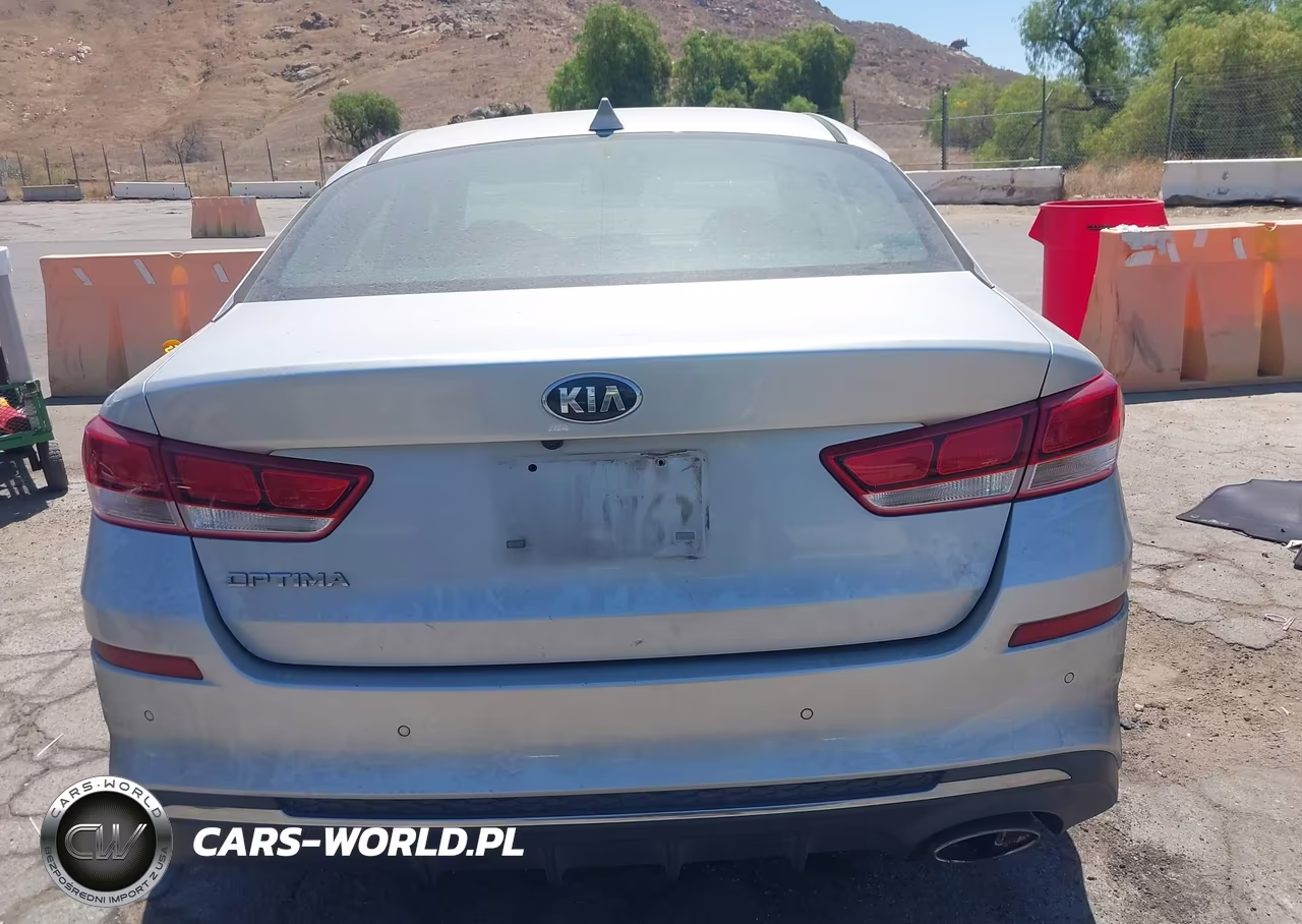 2019 Kia Optima Lx VIN:5XXGT4L36KG350088 - 16